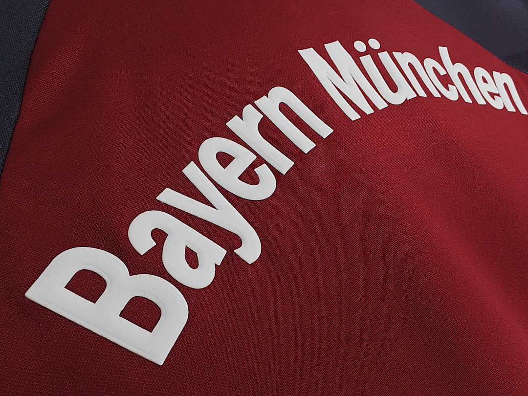 2001/02 season Bayern München home retro
