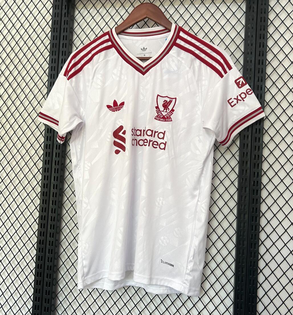 26-27 season Liverpool away Fan version