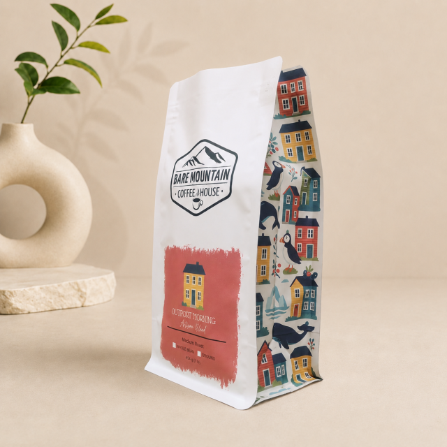 Coffee packaging bags with one-way degassing valves and zippers; customizable coffee bags 250g 1lb suitable for roasters; flat-bottom coffee bean bags.,AT PACK,Coffee packaging bags with one-way degassing valves and zippers; customizable coffee bags 250g 1lb suitable for roasters; flat-bottom coffee bean bags.