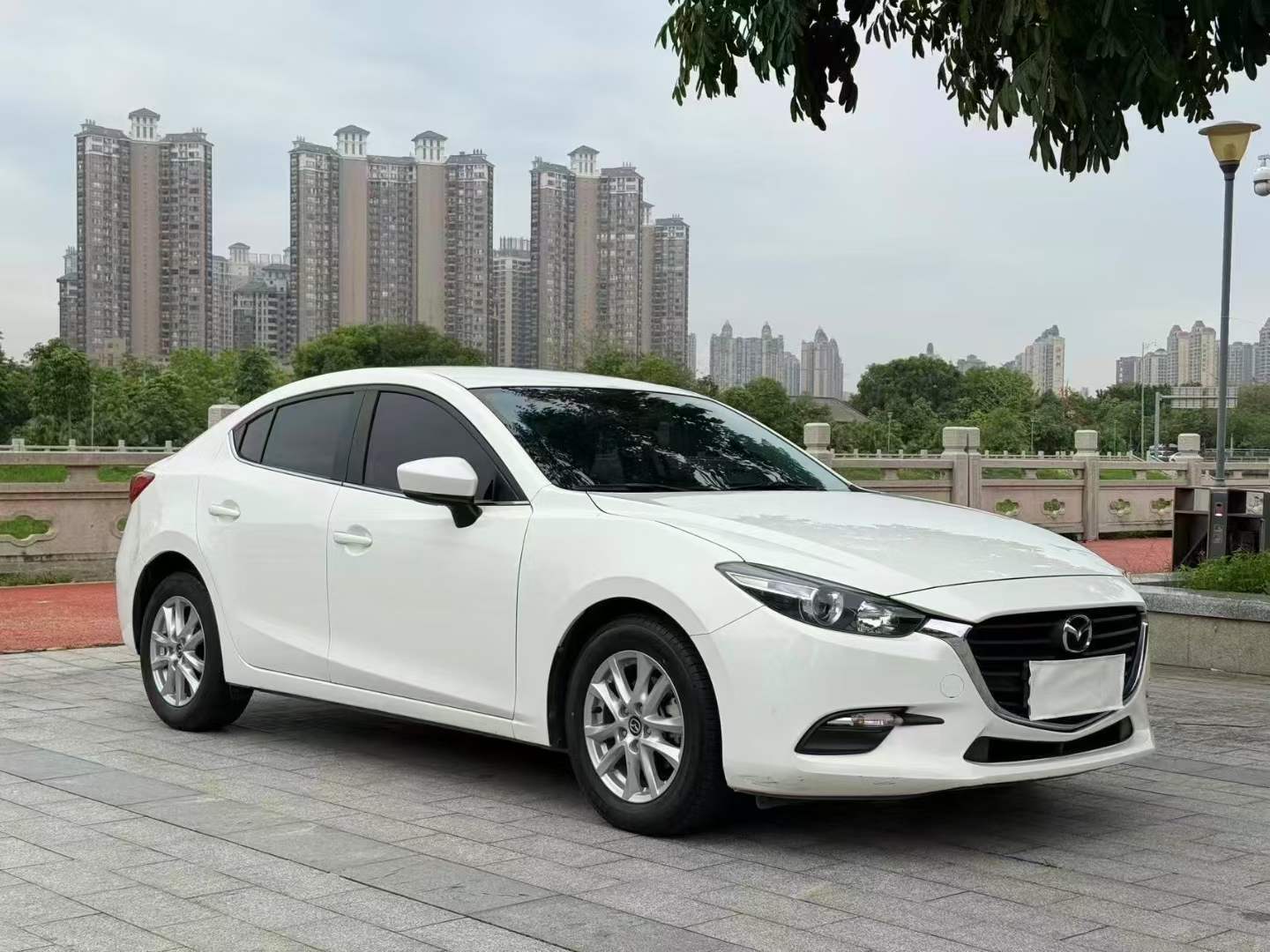 2017 Mazda3 Axela 1.5L Manual Comfort Edition,iwannabuycar,2017 Mazda3 Axela 1.5L Manual Comfort Edition