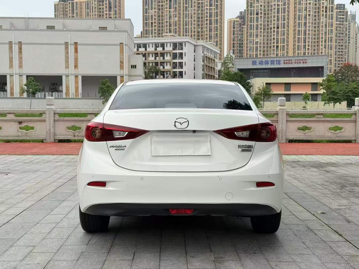 2017 Mazda3 Axela 1.5L Manual Comfort Edition,iwannabuycar,2017 Mazda3 Axela 1.5L Manual Comfort Edition
