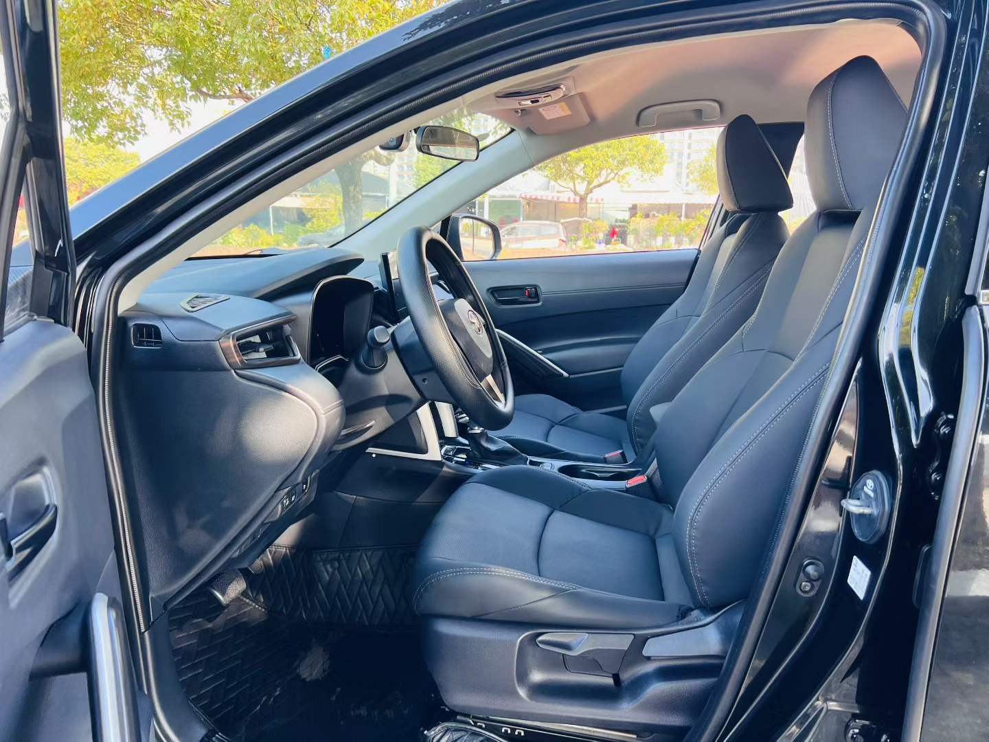 2024 Toyota Frontlander 2.0L CVT,iwannabuycar,2024 Toyota Frontlander 2.0L CVT