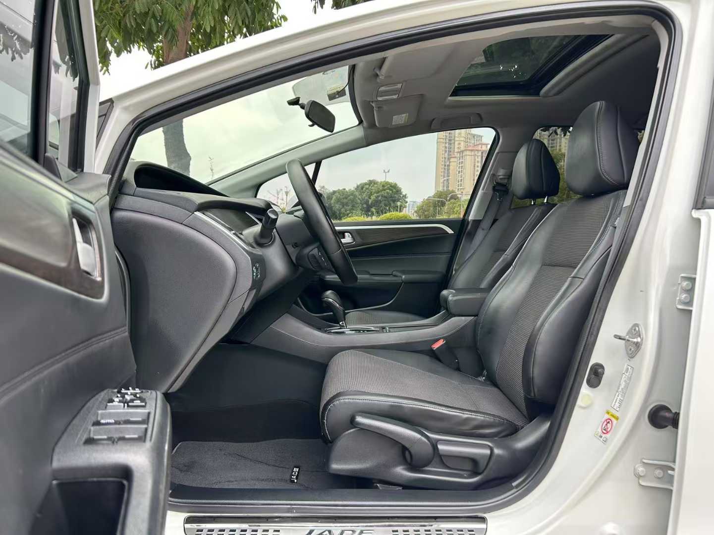 2016 Honda Jade 1.8L AT,iwannabuycar,2016 Honda Jade 1.8L AT