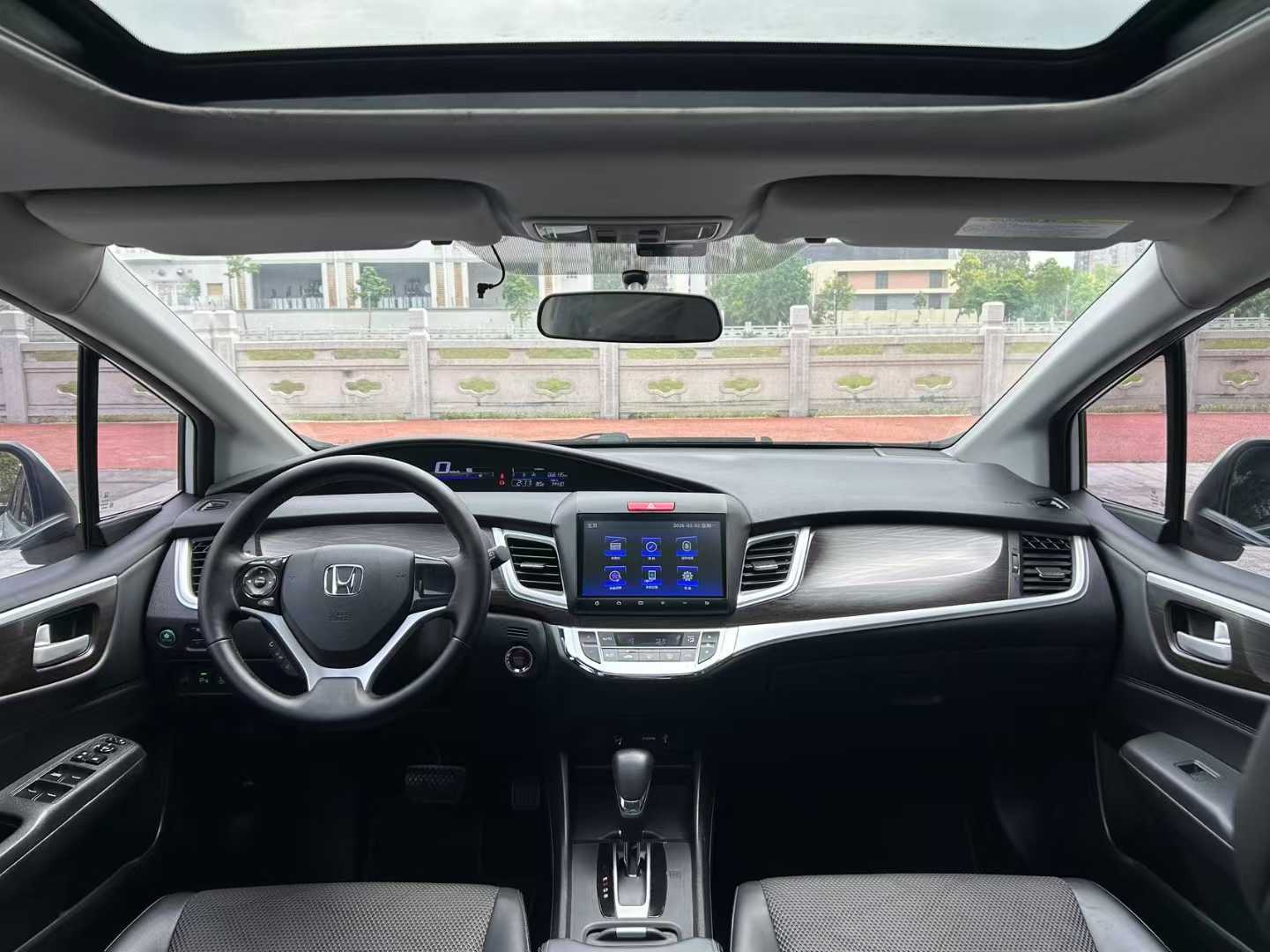2016 Honda Jade 1.8L AT,iwannabuycar,2016 Honda Jade 1.8L AT
