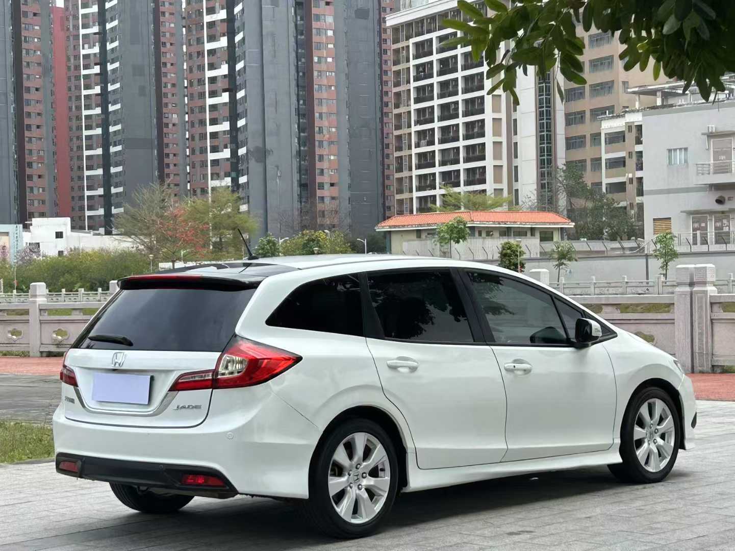 2016 Honda Jade 1.8L AT,iwannabuycar,2016 Honda Jade 1.8L AT