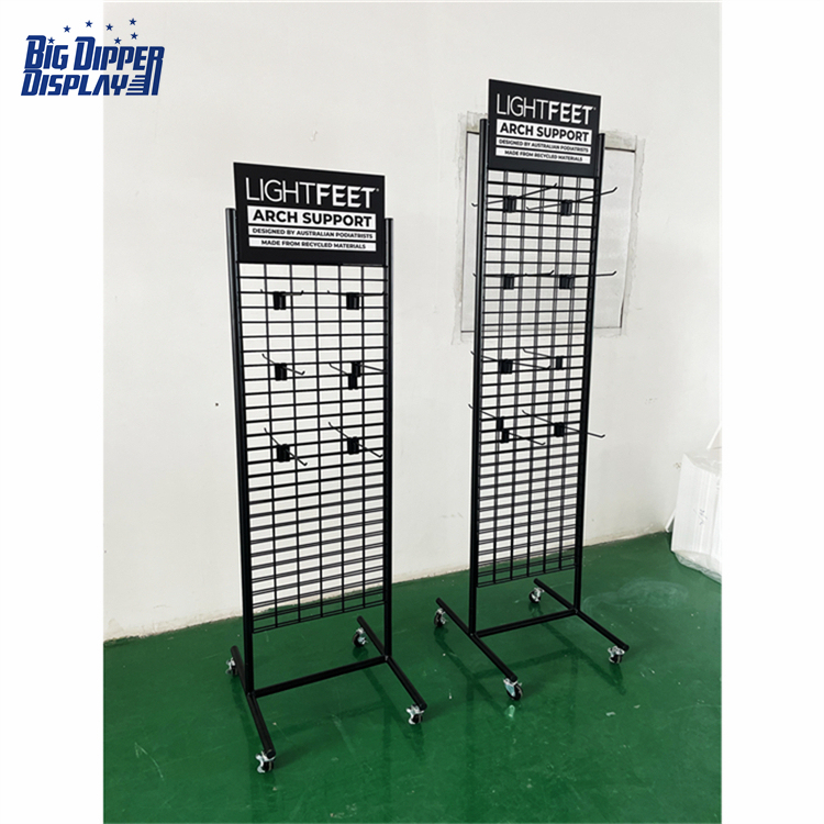 BDD-FF09 Floor Standing Metal Shoe Display Rack, Double-Sided Hanging Flip Flop Stand with 16 Hooks