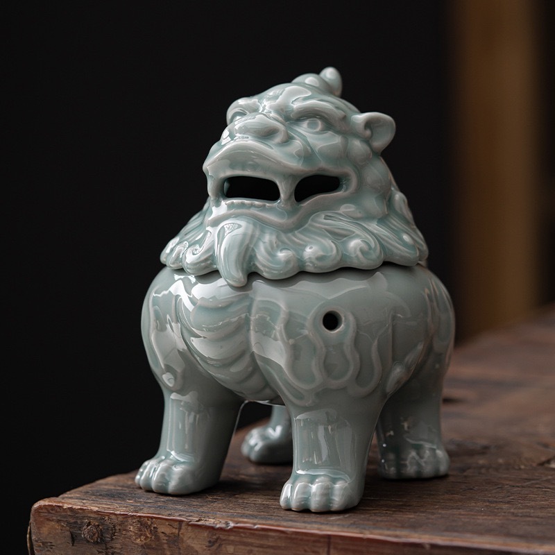 Celadon Guardian Incense Burner | Antique Craft Dual-Exhaust Censer