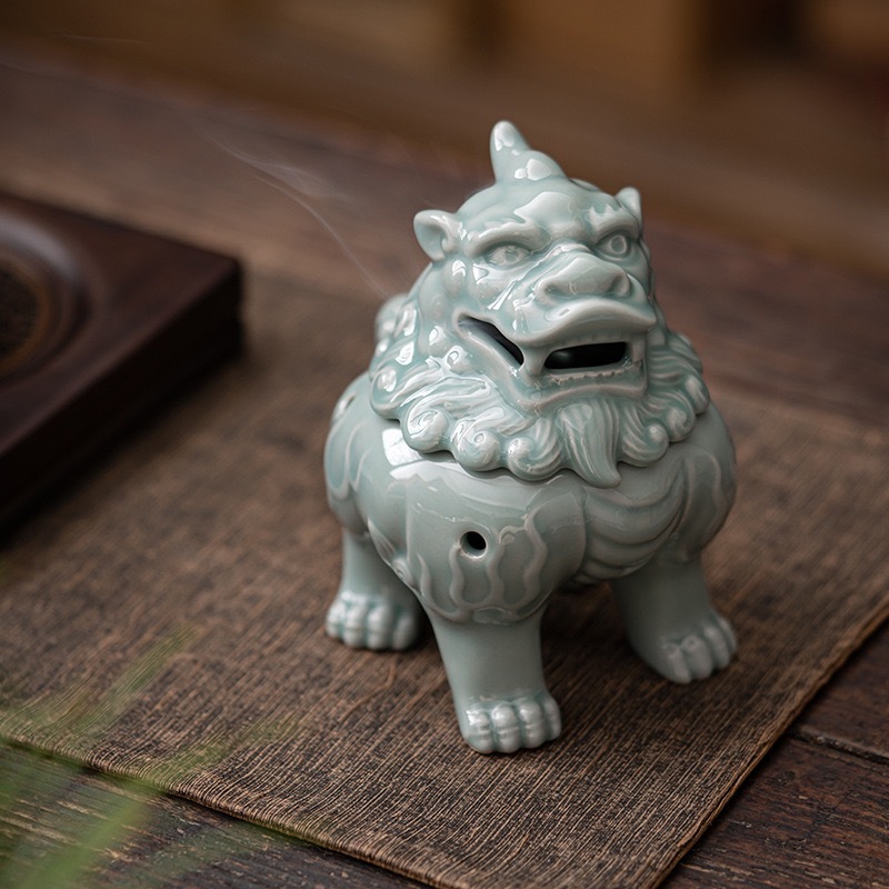 Celadon Guardian Incense Burner | Antique Craft Dual-Exhaust Censer