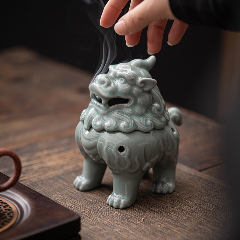 Celadon Guardian Incense Burner | Antique Craft Dual-Exhaust Censer
