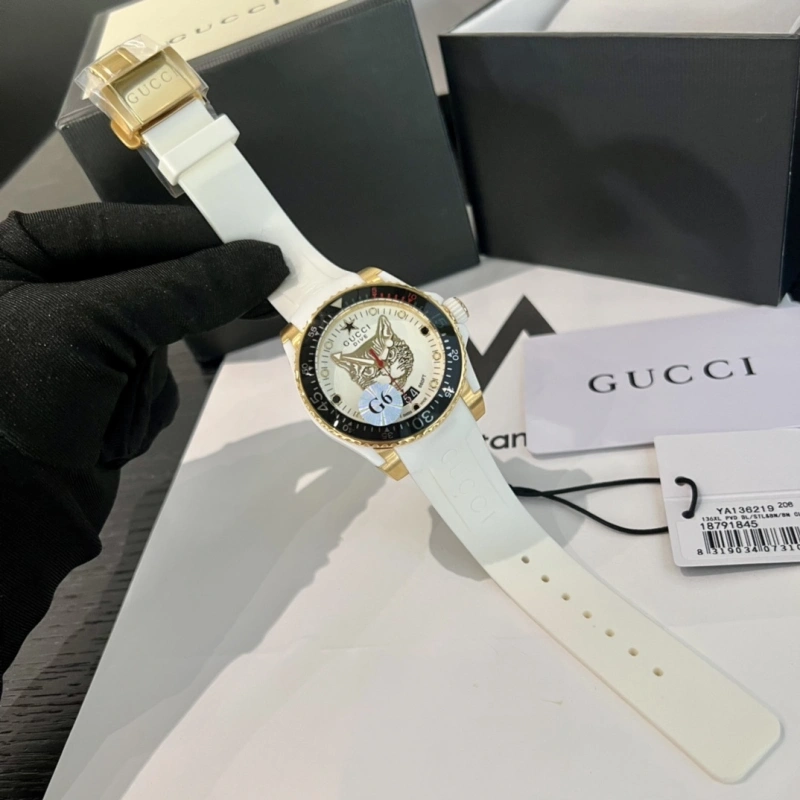 Gucci_wrist_watch