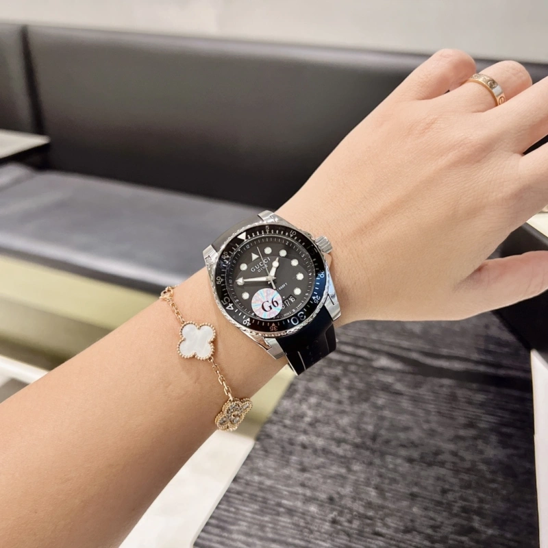 Gucci_wrist_watch