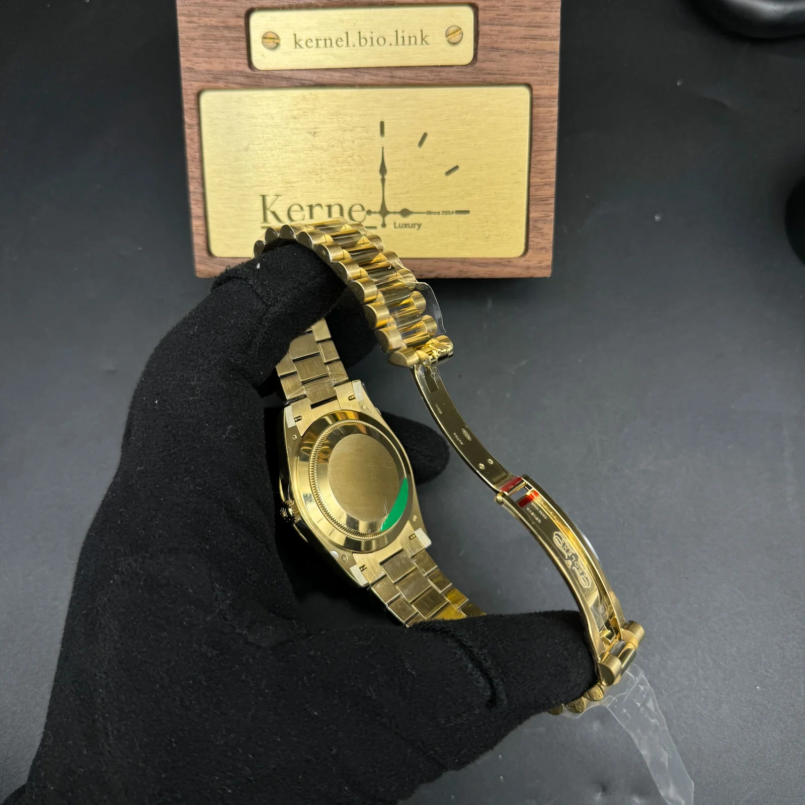 1:1 Cutting-edge cloning Day Date Rolex Weekly Journal 18K Gold Plated counter weight