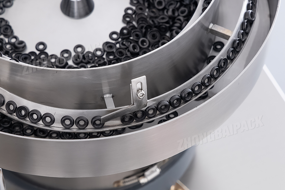 Hardware Accessories Packing Machine