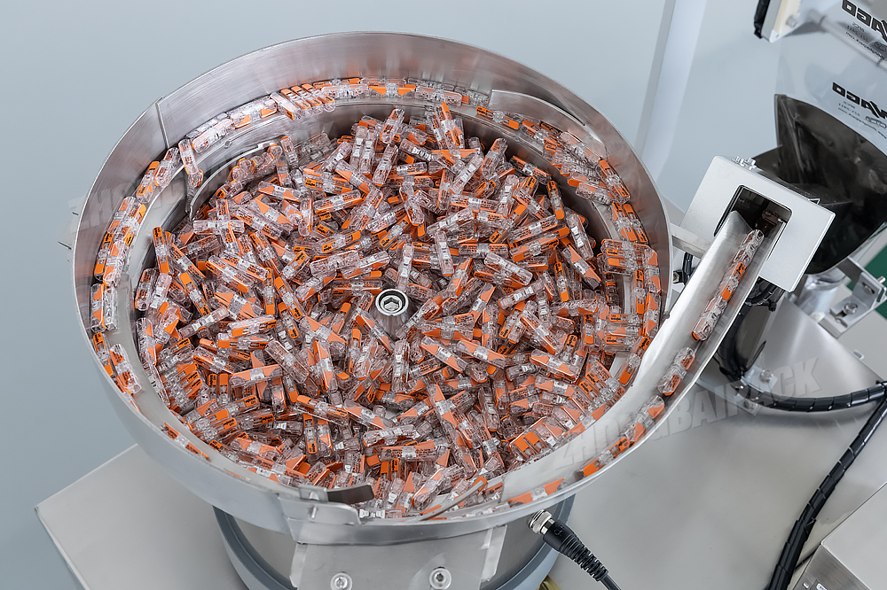Hardware Wire Connector Packing Machine