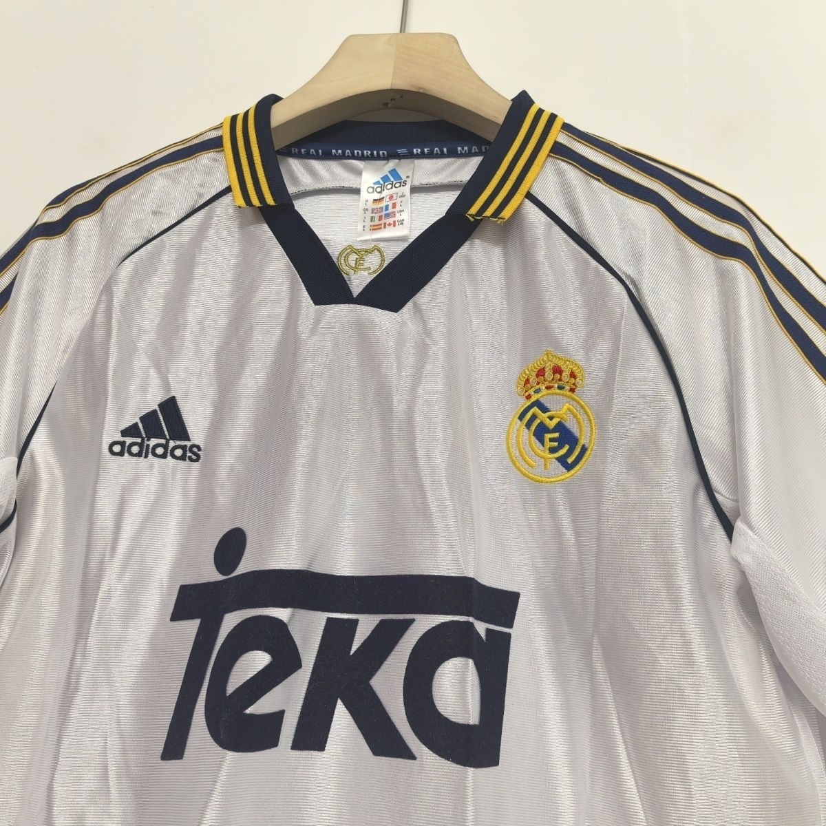 Real Madrid Retro Jersey Home Shirt 1998-00