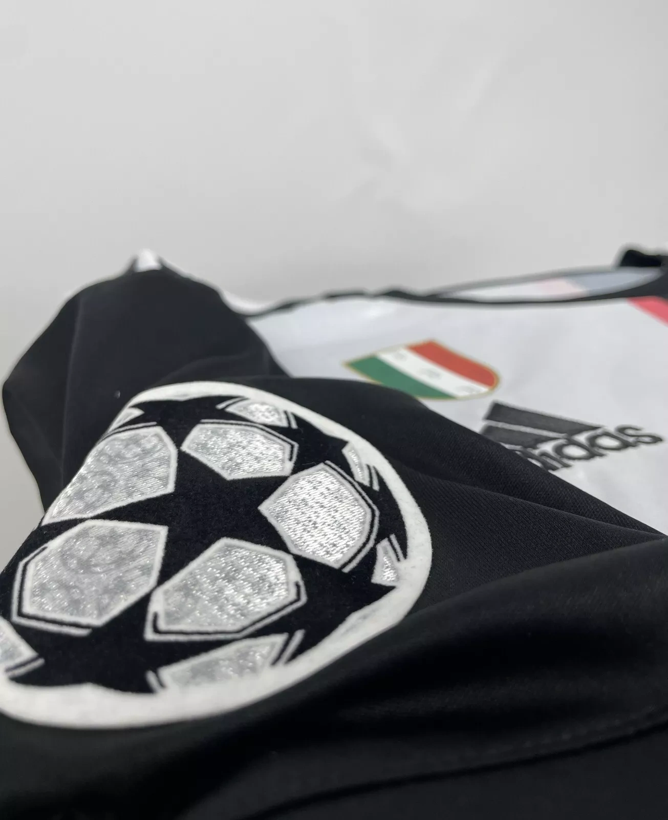 2019-20 Juventus Home Retro Soccer Jersey  Ronaldo #7