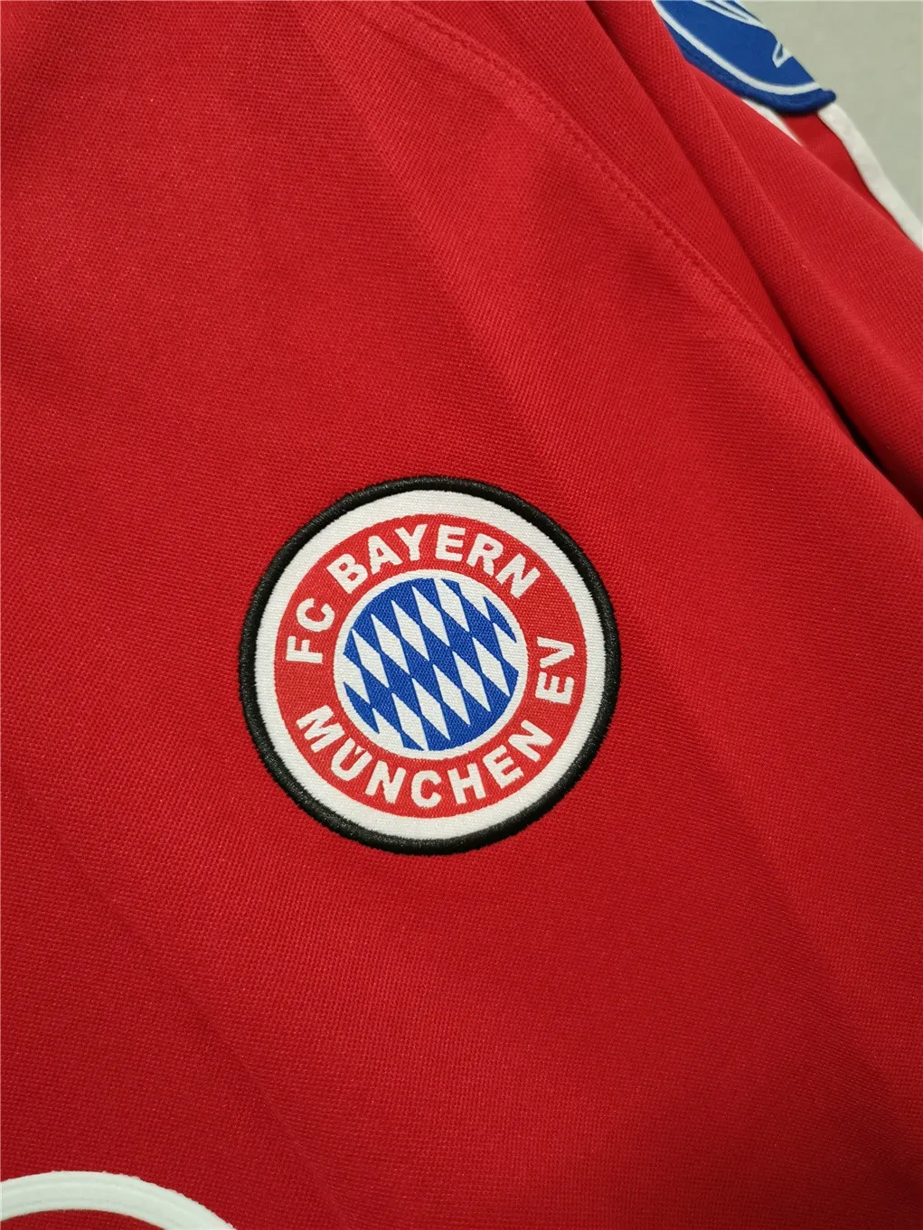 01-02 Bayern Munich Retro Jersey Home UCL