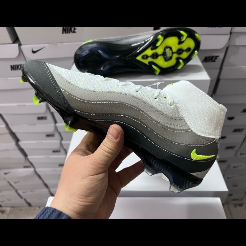 Assassin 16th generation built-in full air cushion waterproof knitted FG Football shoes