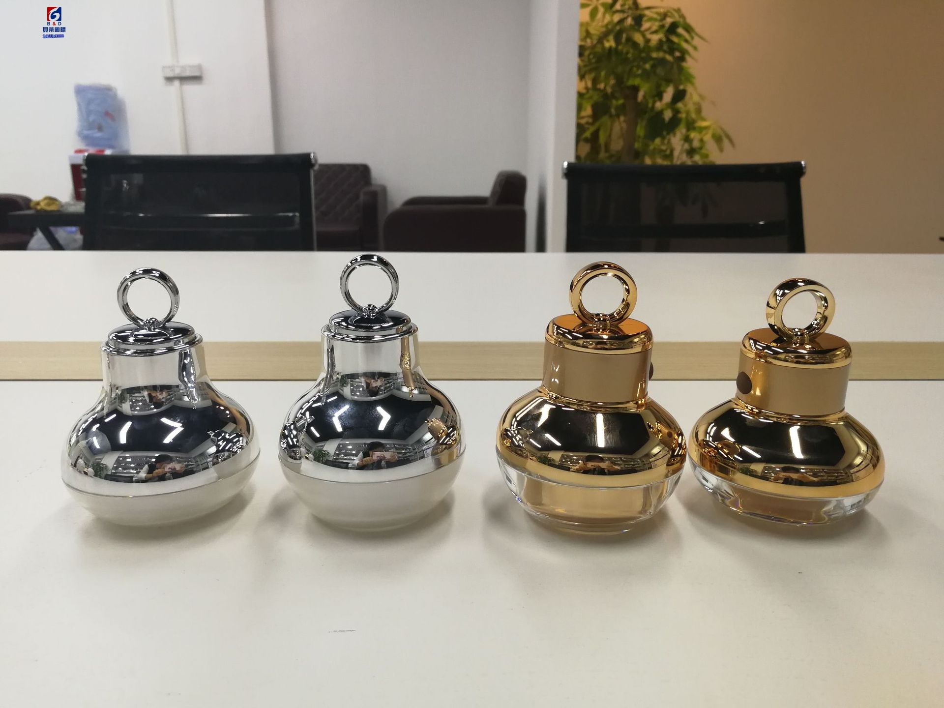 Kinds Of Acrylic Set Bottles