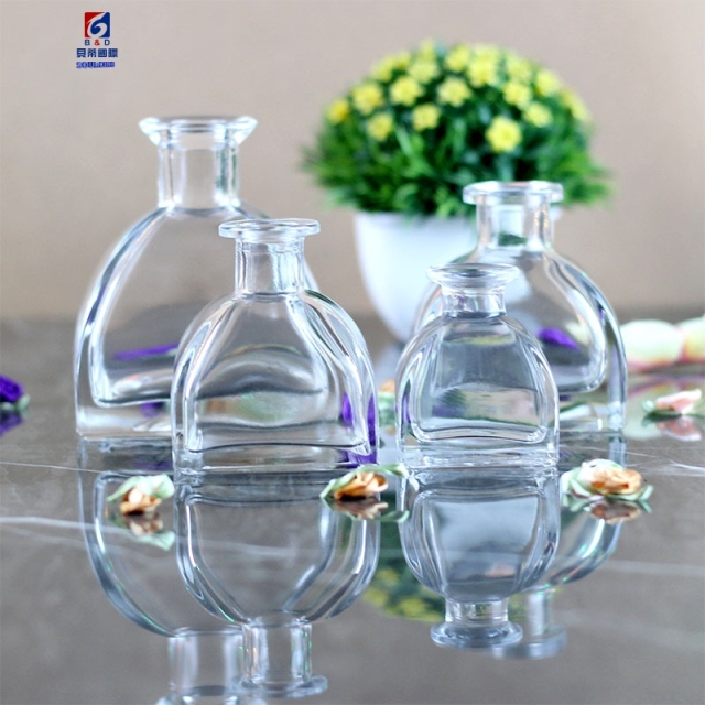 50/100/150/250ml Scented Glass Square Yurt Bottle