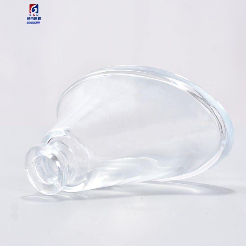 100ML Bayonet Bottom Triangular Glass Aromatherapy Bottle