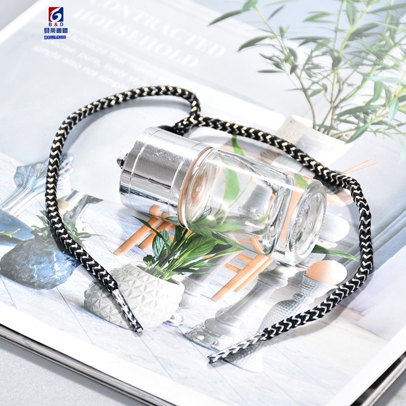 High-grade crystal white material 8m1 spiral-shaped cylindrical transparent glass perfume bottle