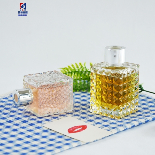 80/100ML Pineapple Pattern Cube Transparent Fragrance Glass Bottle