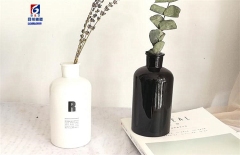 Nordic style retro minimalist glass vase