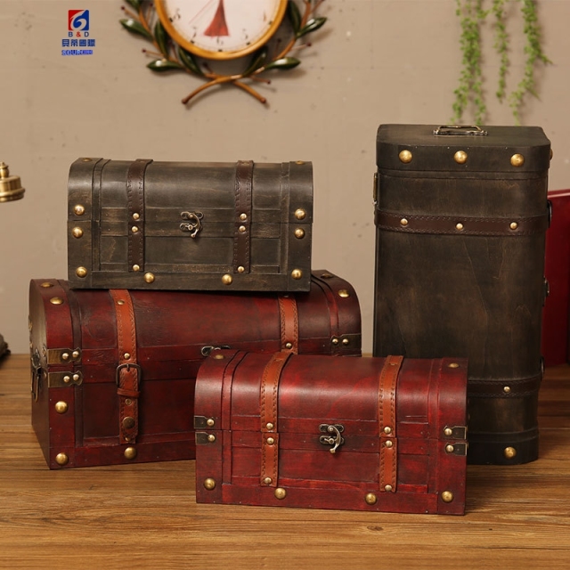 European retro storage box