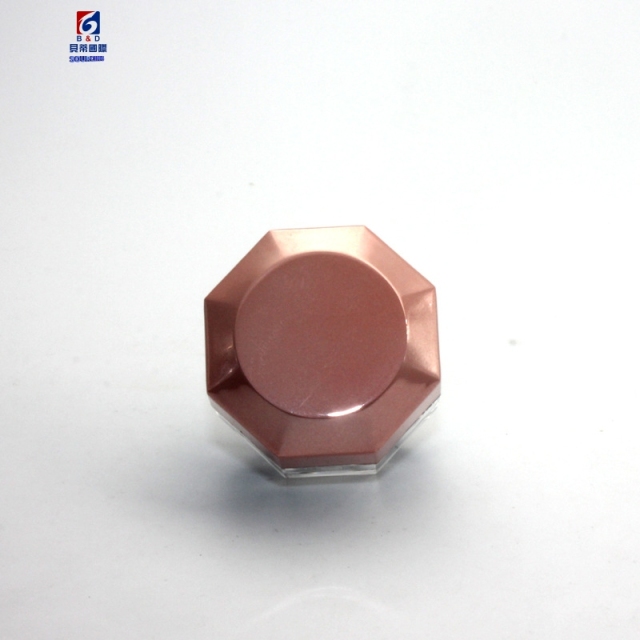Octagonal screw cap loose powder bottle