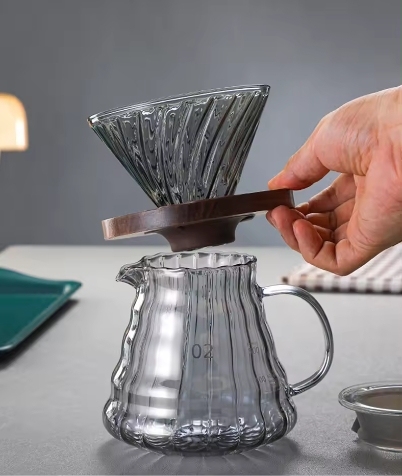 Wholesale Selling Diamond-shaped Smoke Borosilicate Poured in Glass Coffee Makers' Droppers and Filters
