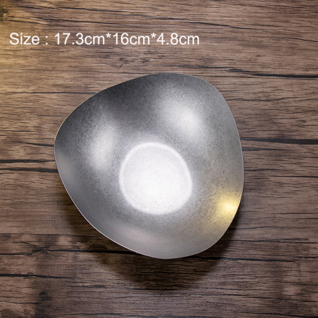 Triangular cold dish