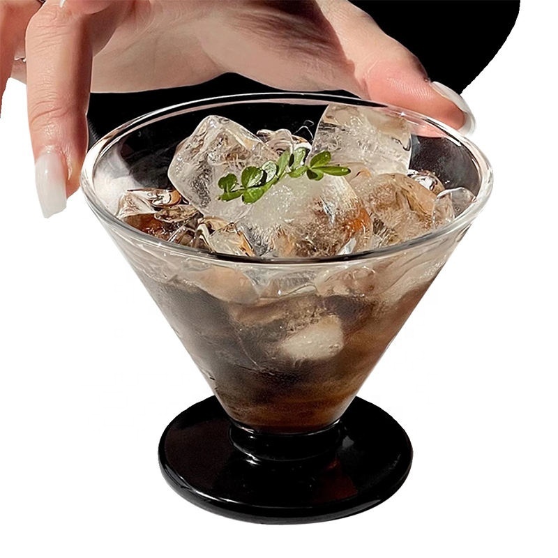 Cocktail Martini Glasses180ml,CIRAY,Unique Funell Shaped Clear Martini Glass Stemless Black Flat Bottom Ice Cream Cups Juice Cocktail Martini Wine Glasses Weddin