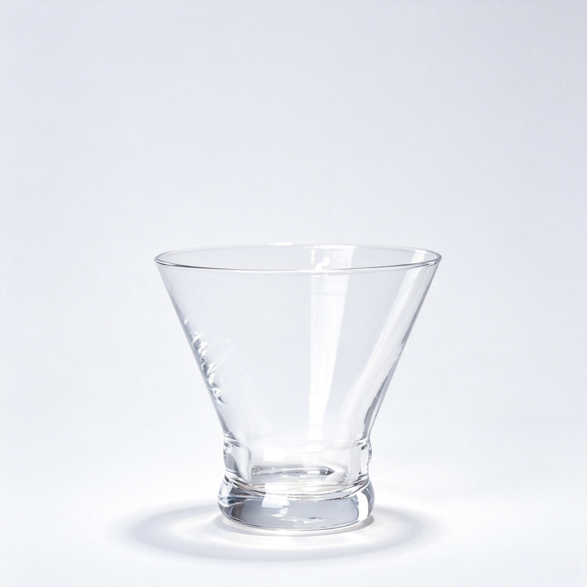 Martini Cocktail Glasses 245ml,CIRAY,Borosilicate Vintage Stemless martini Glass V Shape Juice Ice Cream Cups Mini Champagne Cocktail Martini Glasses for Party Bar