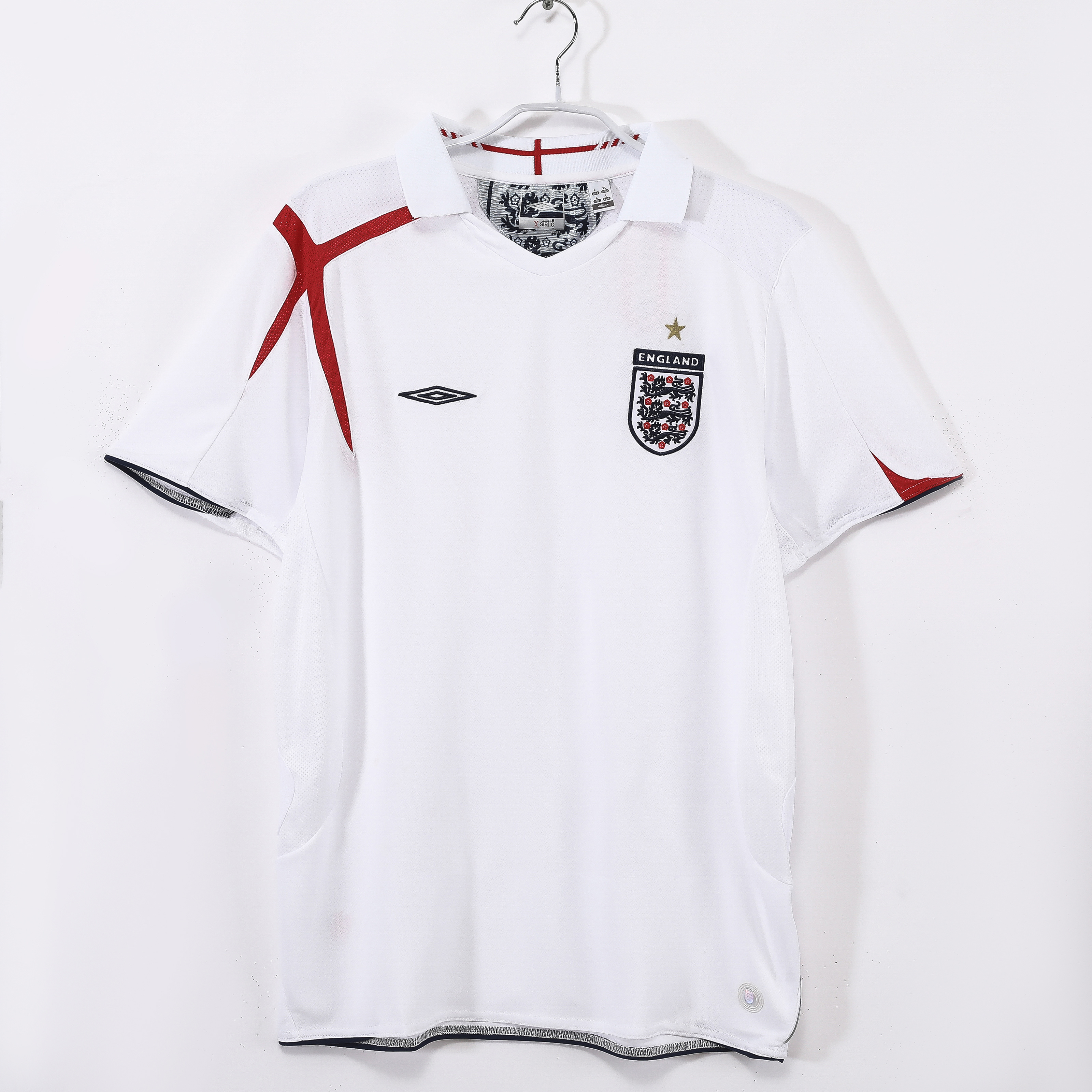 2006 England home retro Fan version