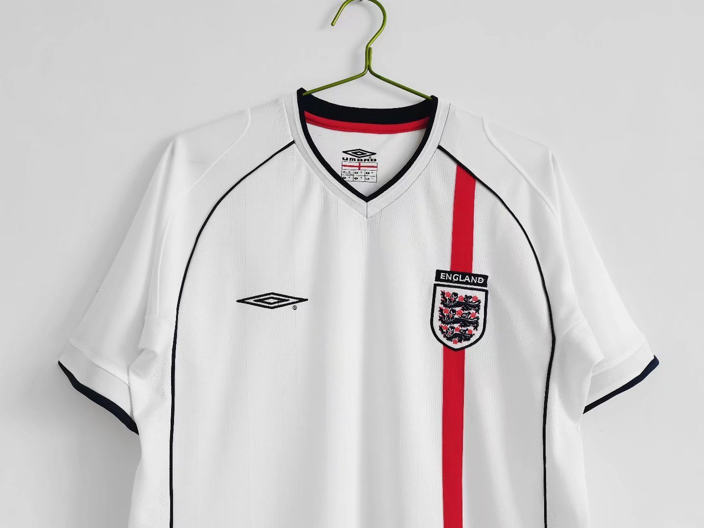 01/03 England home retro Fan version
