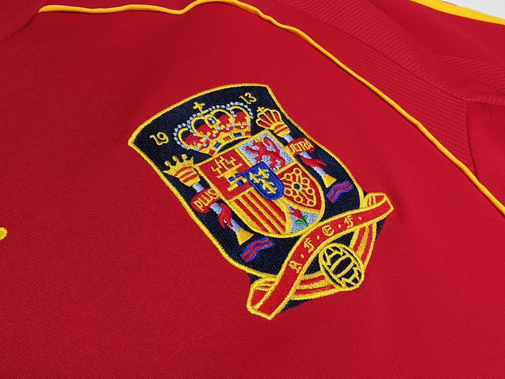 2008 season Spain home retro Fan version