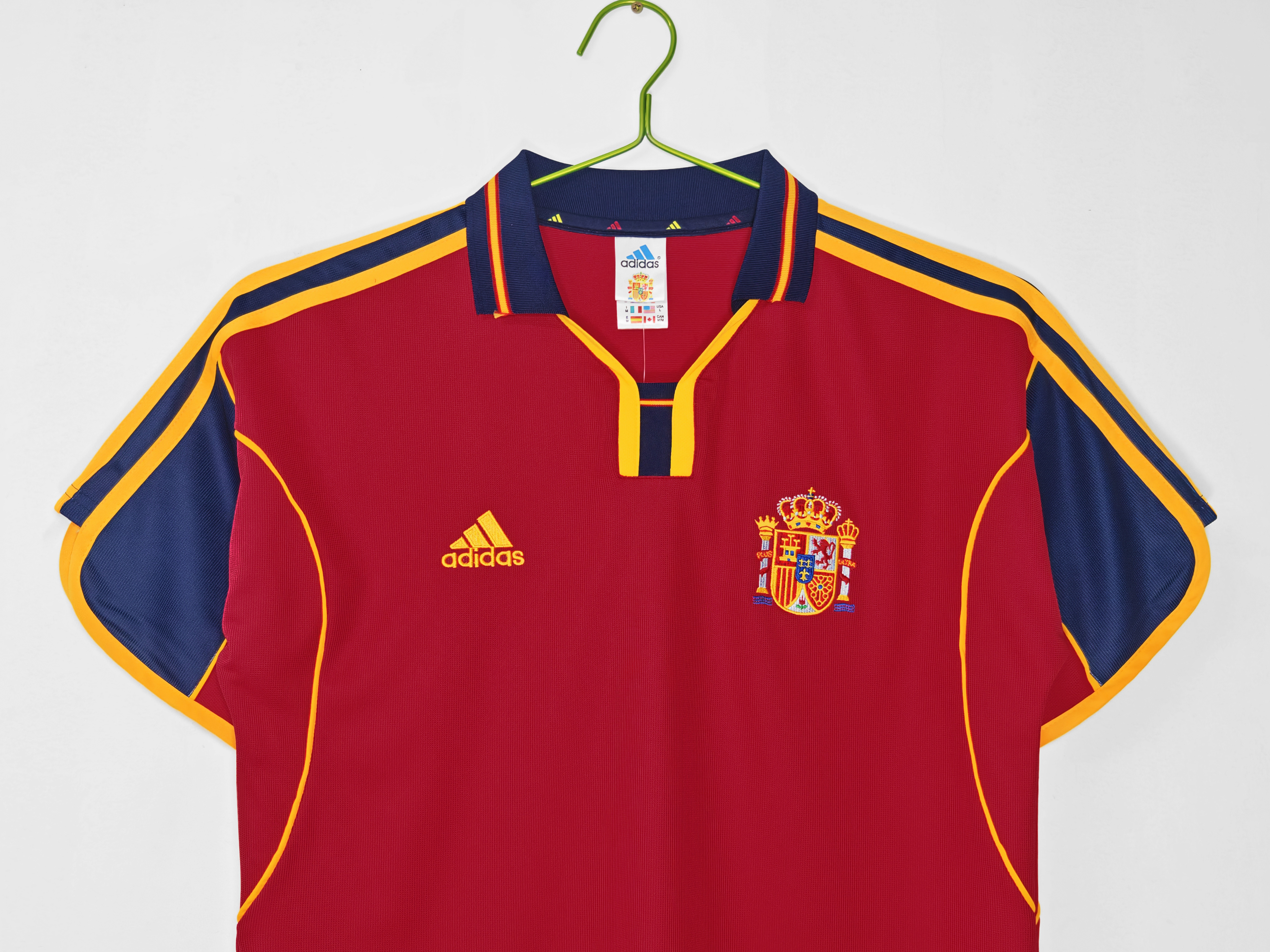 2000 season Spanish home retro Fan version