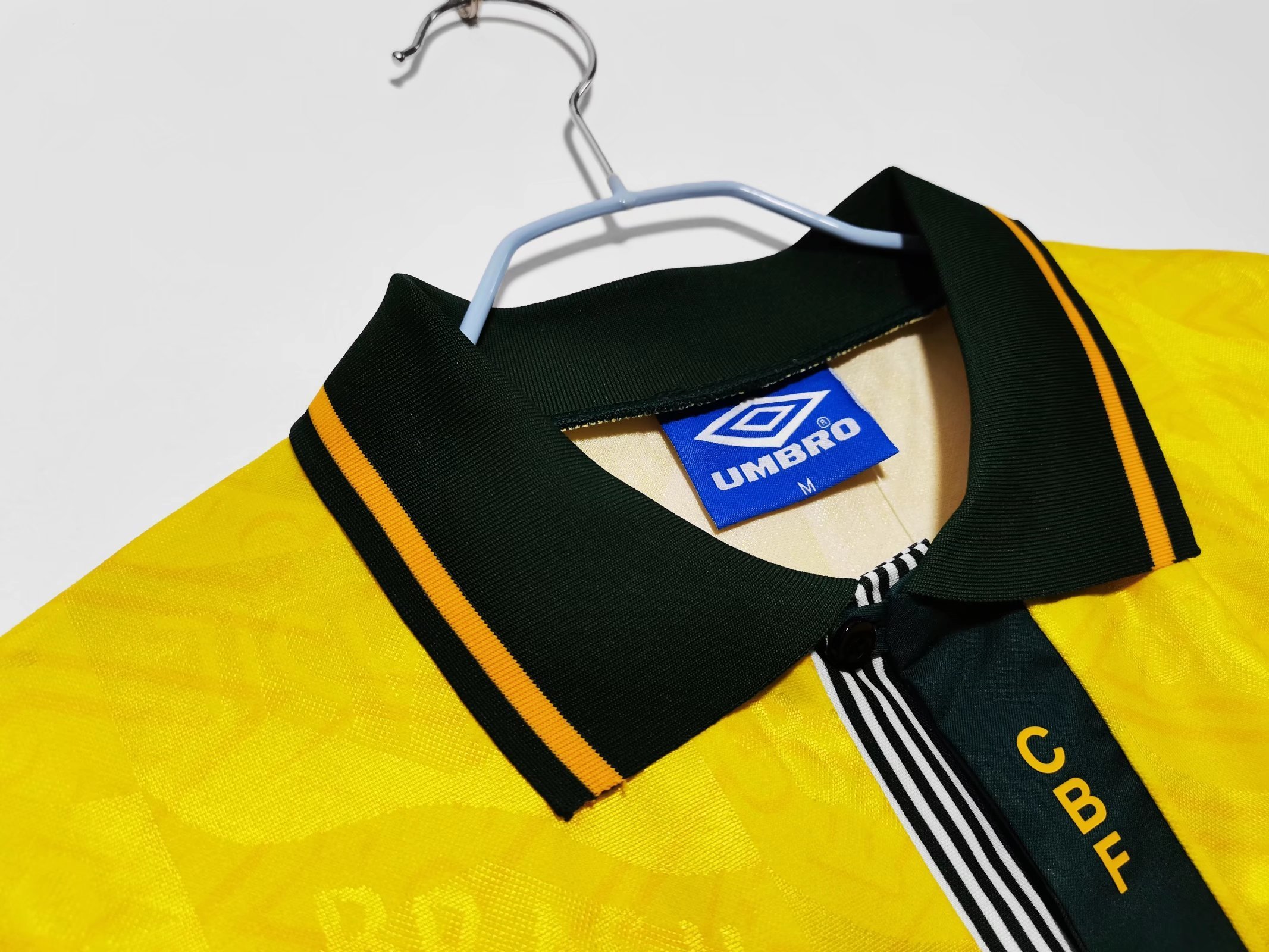 91/93 Brazil home retro Fan version