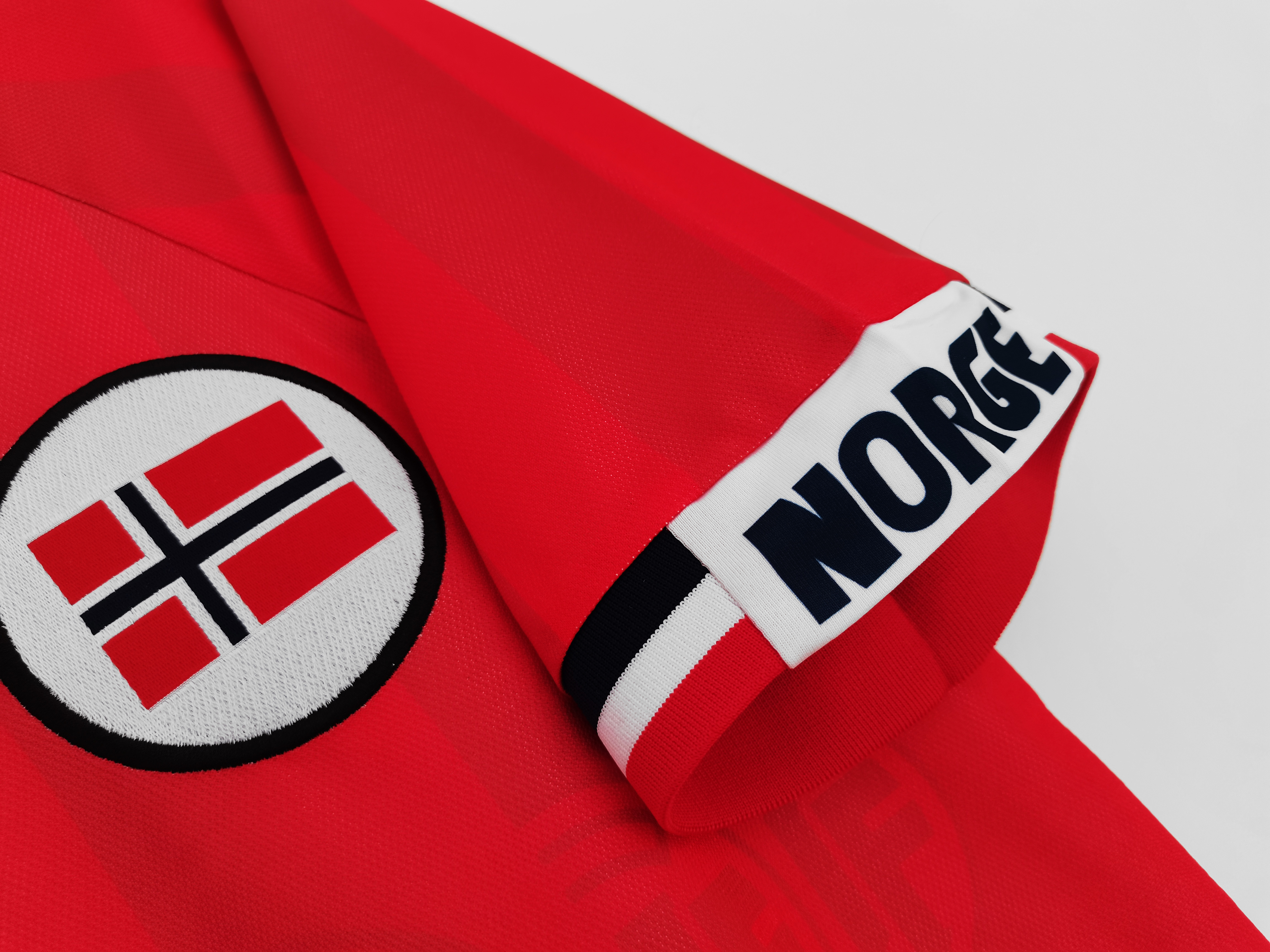 98/99 Norway home retro Fans version