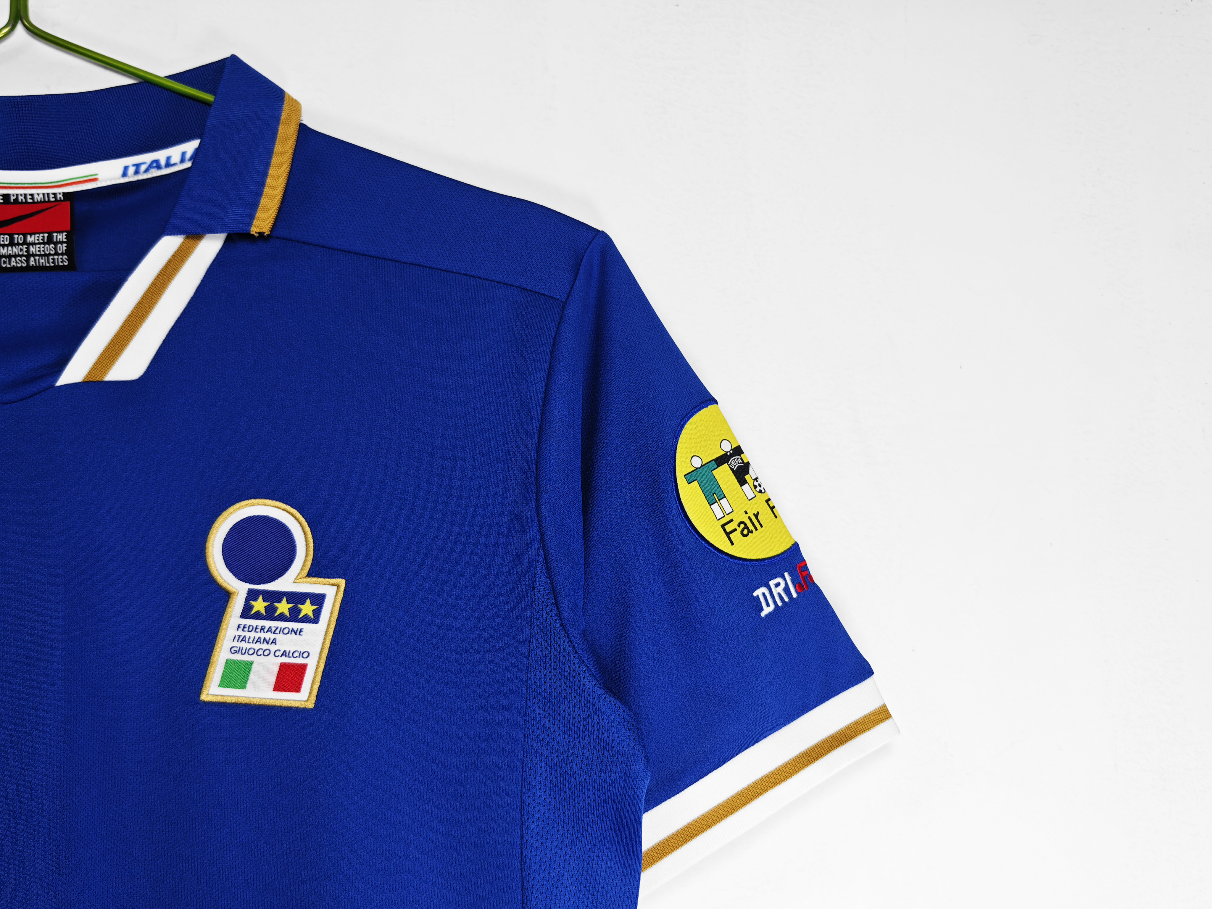 1996 Italy home retro Fans version