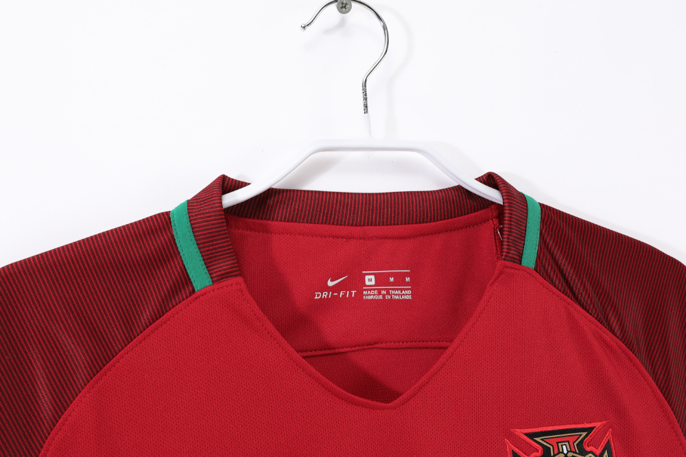 2016 Portugal home retro Fans version