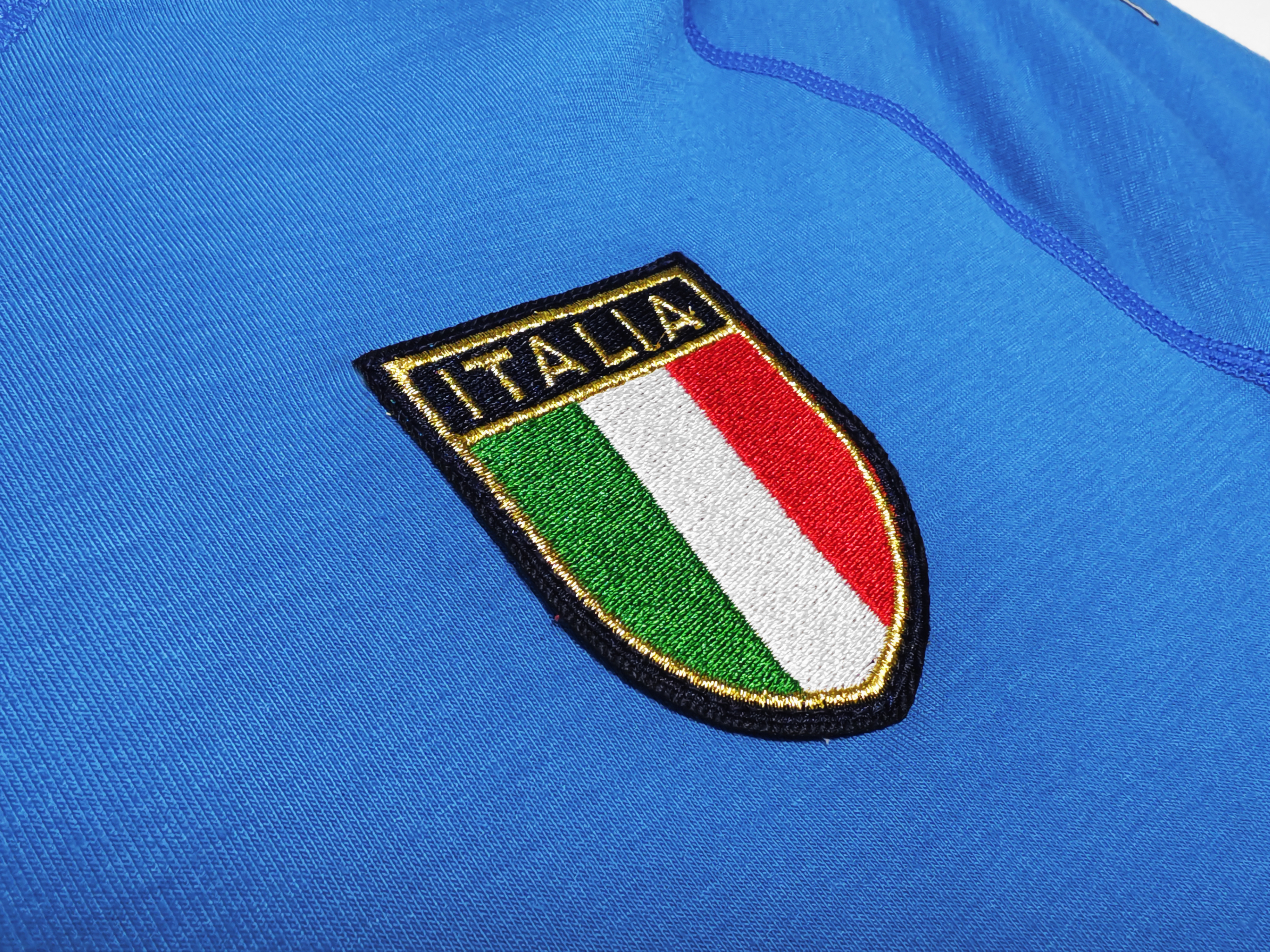 2000 Italy home retro Fans version
