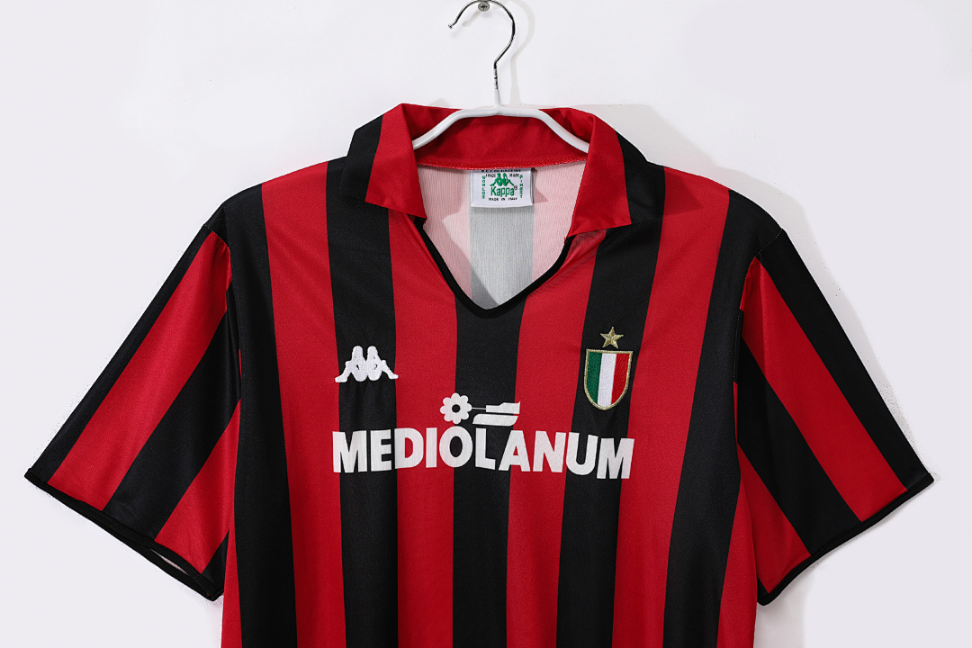 1988/89 AC Milan Home Retro Fan Version