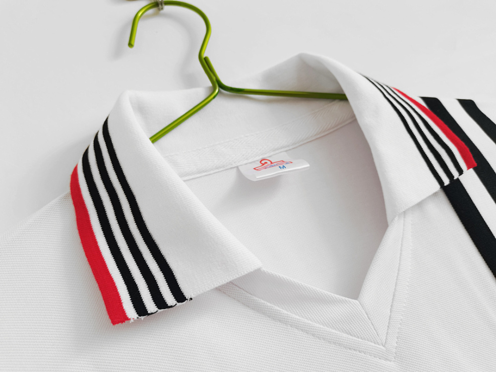 1975/80 Manchester United away Retro Fan Version