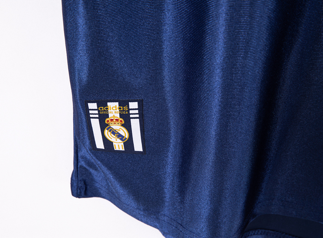 98/00 Real Madrid 3rd Retro Fan Version