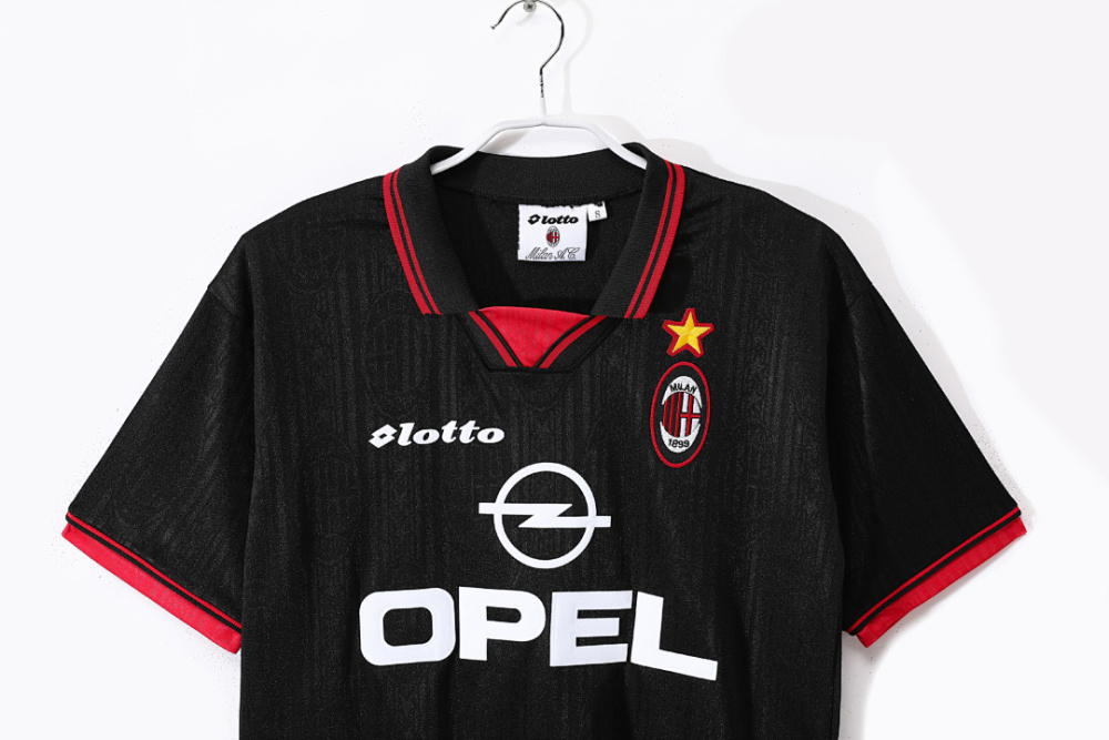 96/97 AC Milan 3rd Fan Version