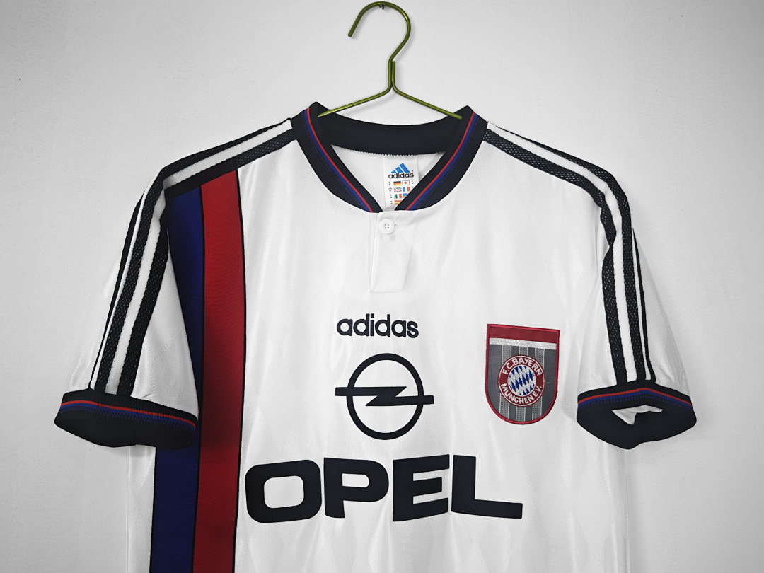 1996/98 Bayern Munich away retro Fans version