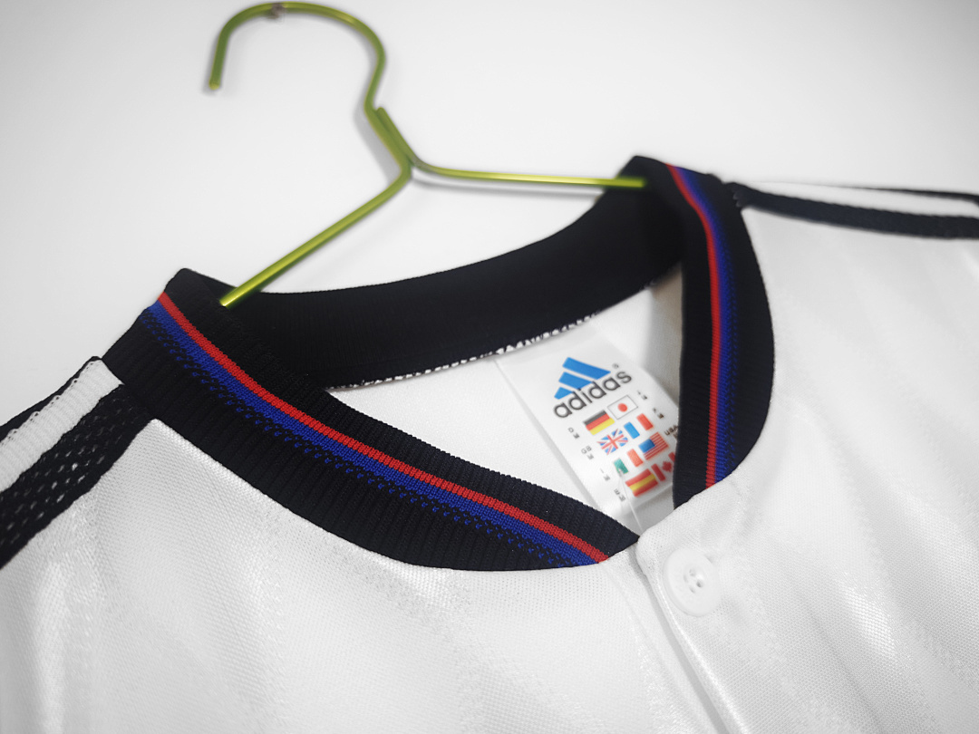 1996/98 Bayern Munich away retro Fans version