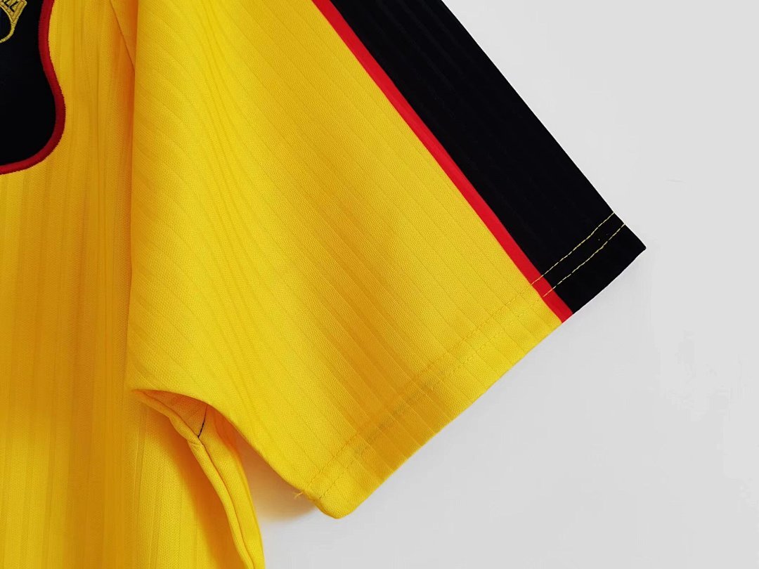 1996/98 Scotland away retro Fans version